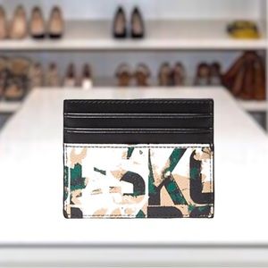 Michael Kors Cooper Graphic Logo Tall Card Case